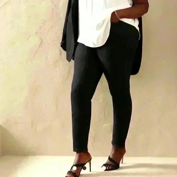 Banana Republic Mid-Rise Skinny Jean - Picture 7 of 7